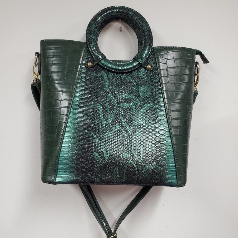 Green Purse - Picture 2 of 2